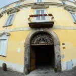 sleep in herculaneum in a cheap hostel near the sea